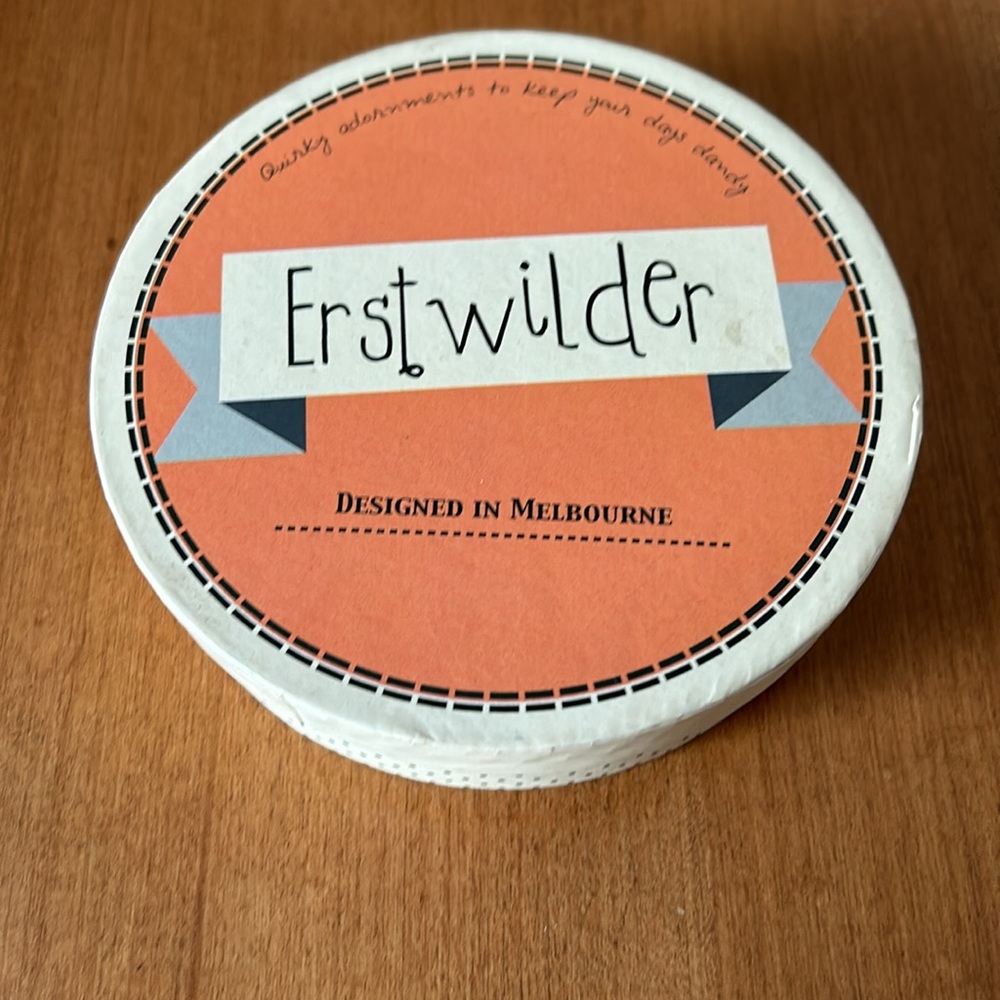 Erstwilder Three’s a Manner Brooch Set - Picture 5 of 10